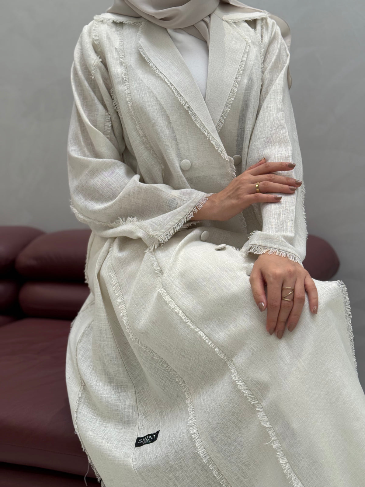 Larissa linen abaya