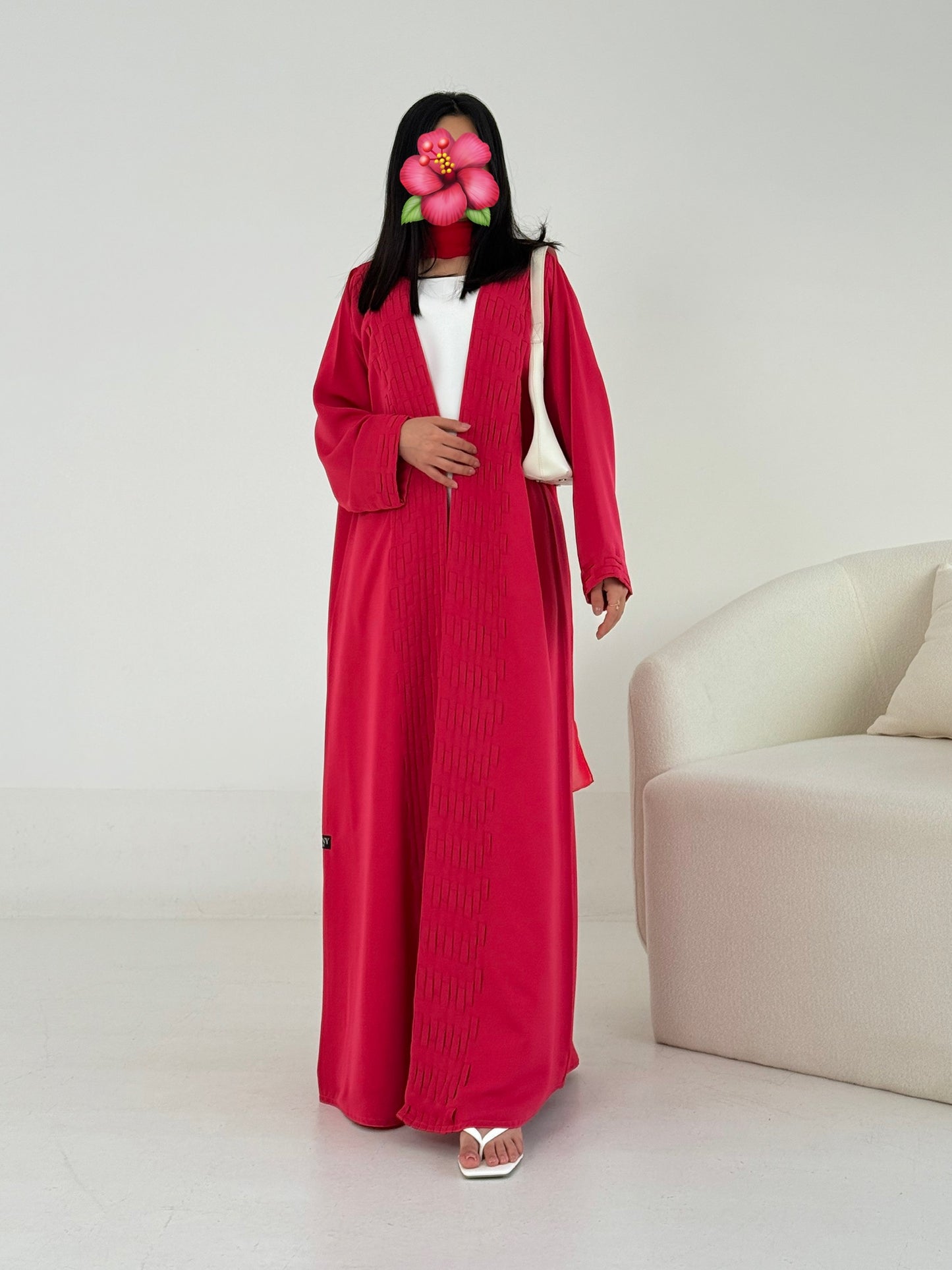 LOOM abaya