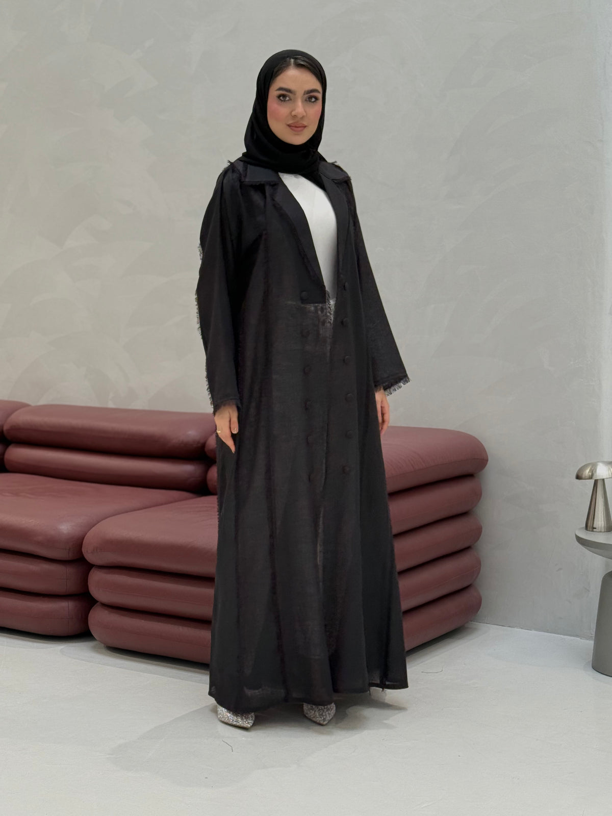 Larissa linen abaya