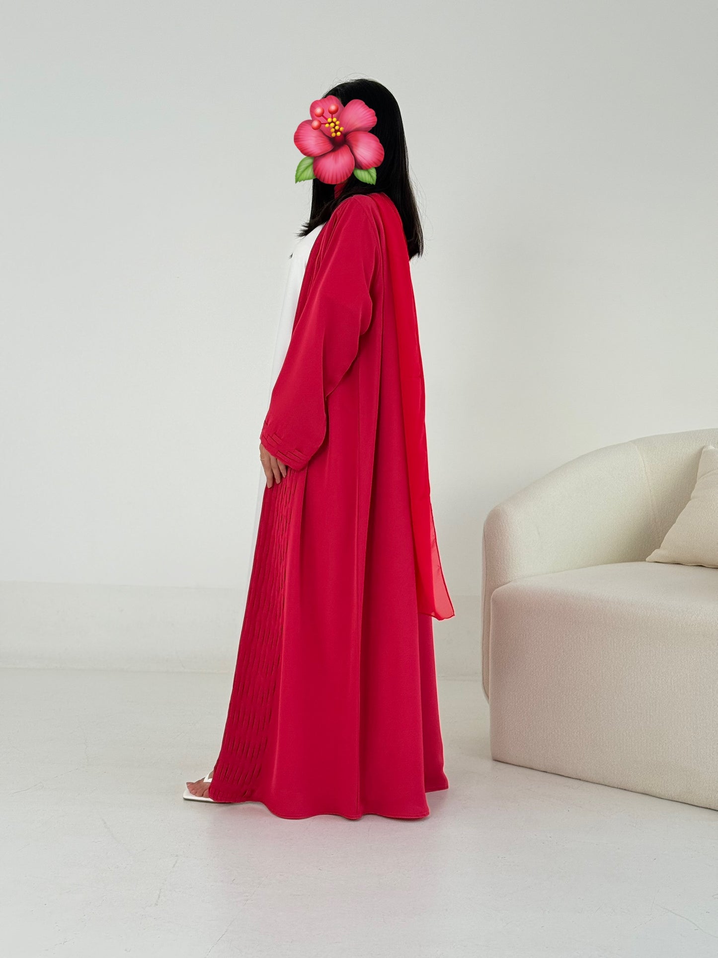LOOM abaya