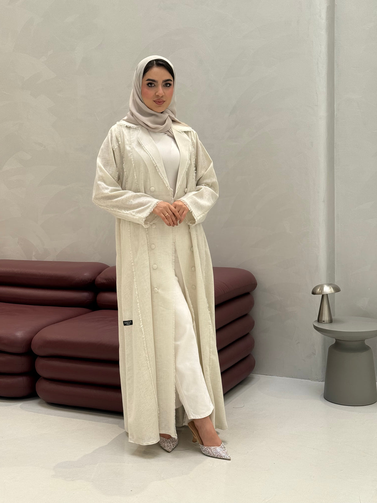 Larissa linen abaya