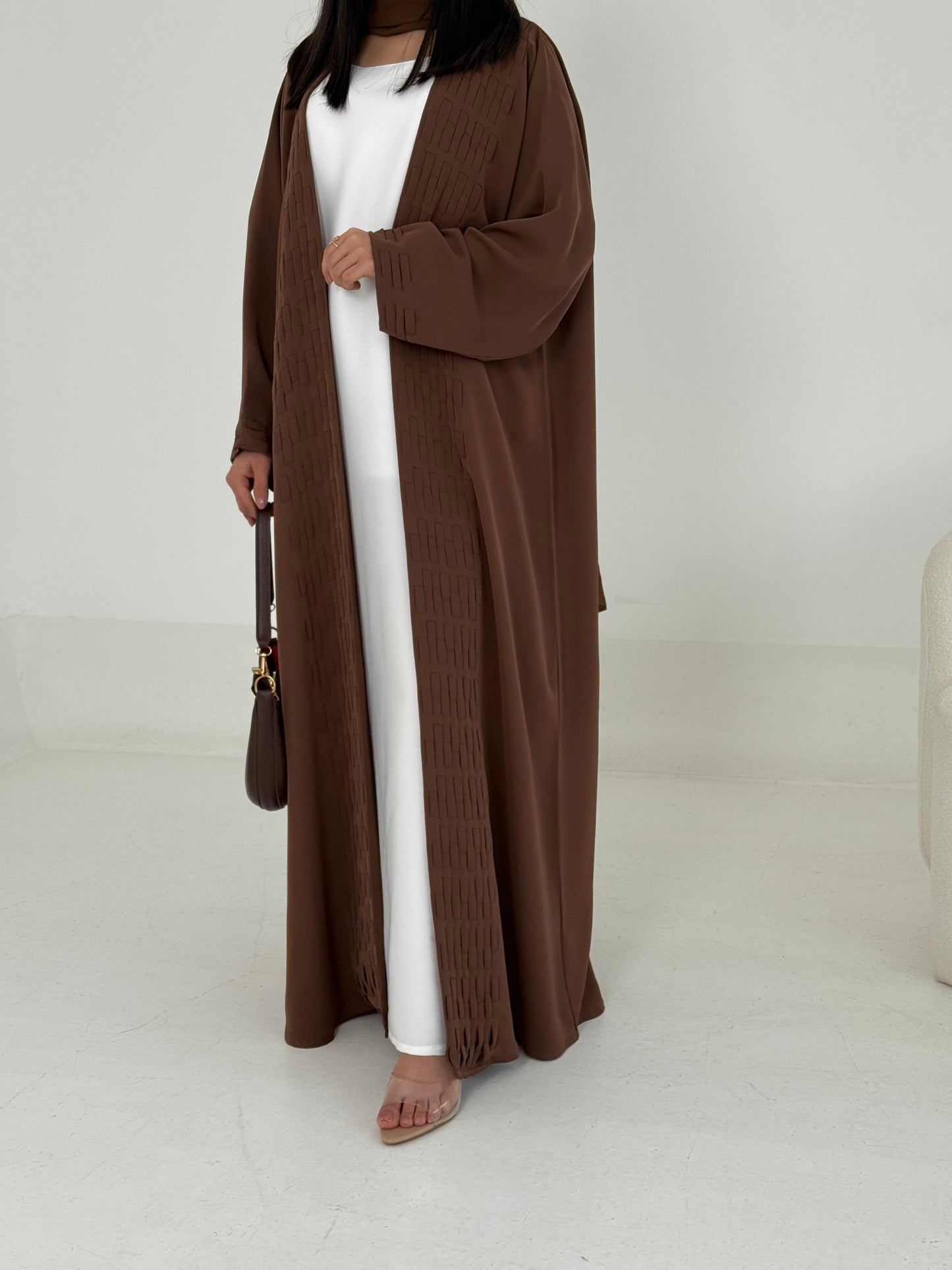 LOOM abaya